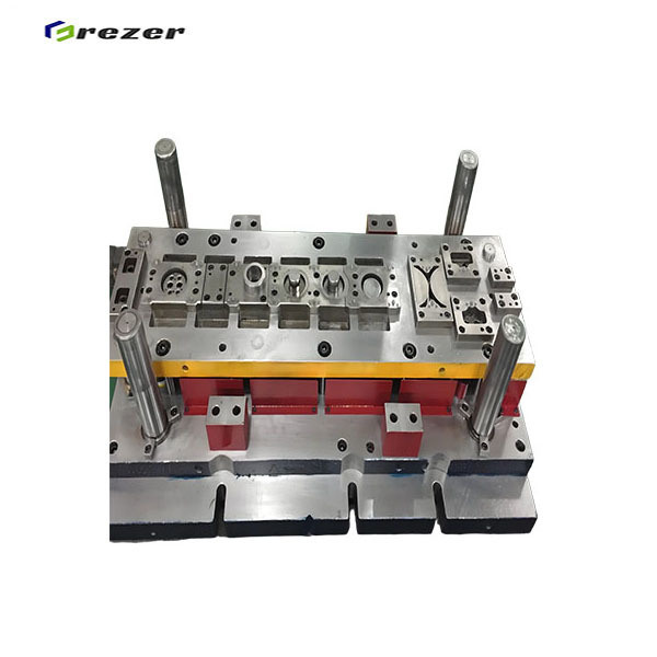 High Precision ±0.02mm Die Casting Mold with More than 100000 Diecasing Times in H13, 8418, Dievar Materials